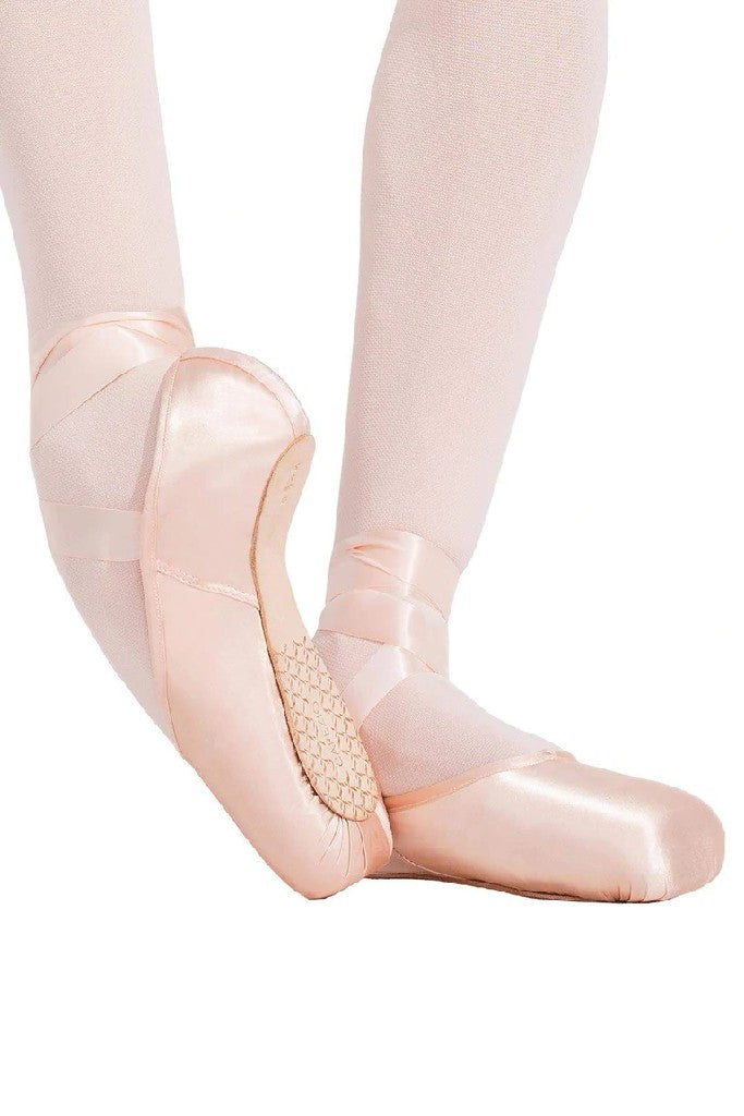 Ava Pointe Shoe