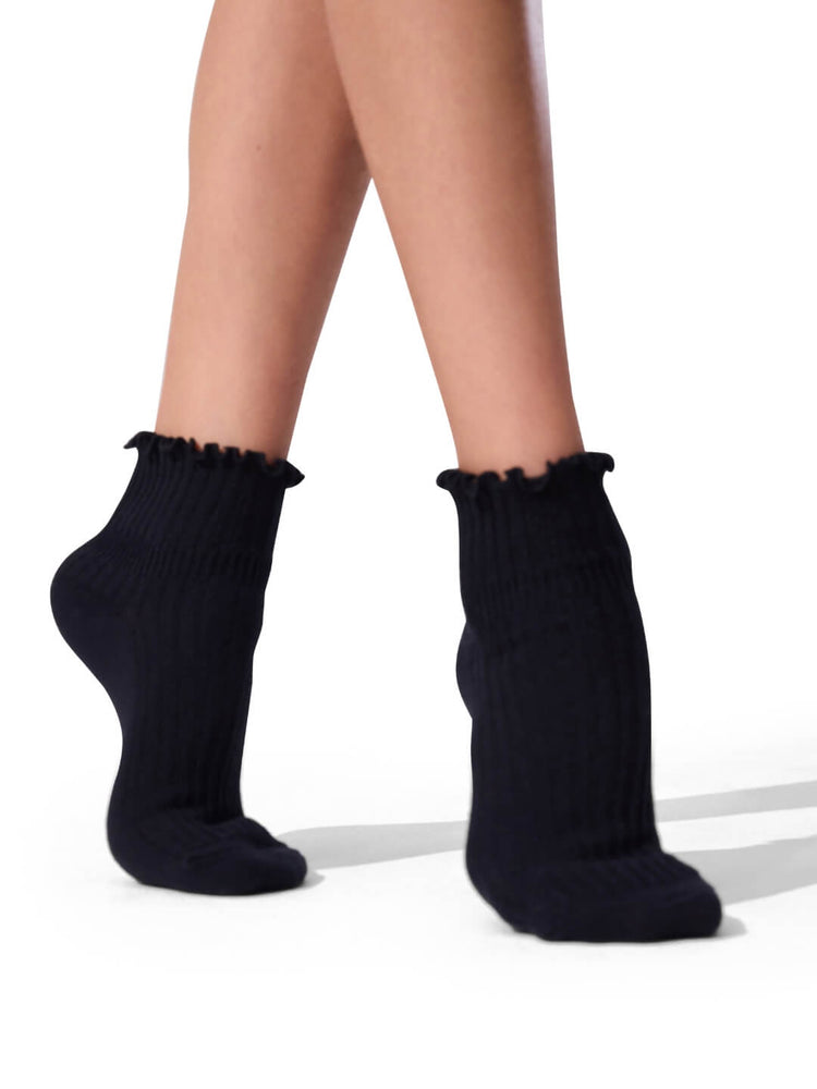 Capezio Socks with Scalloped Edge BG107C